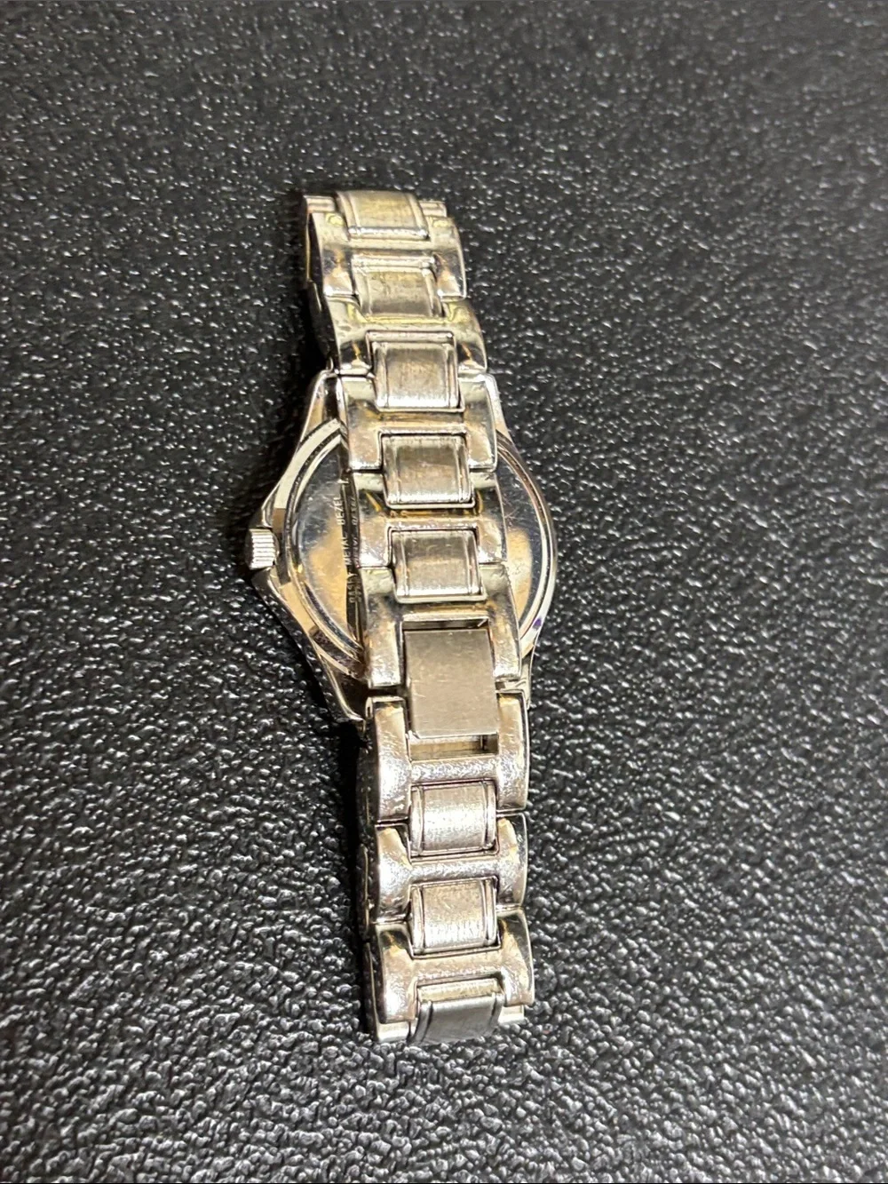 DMQ CZ WOMEN'S STAINLESS STEEL WATCH CRYSTAL ACCENTS Water Restraint WORKING